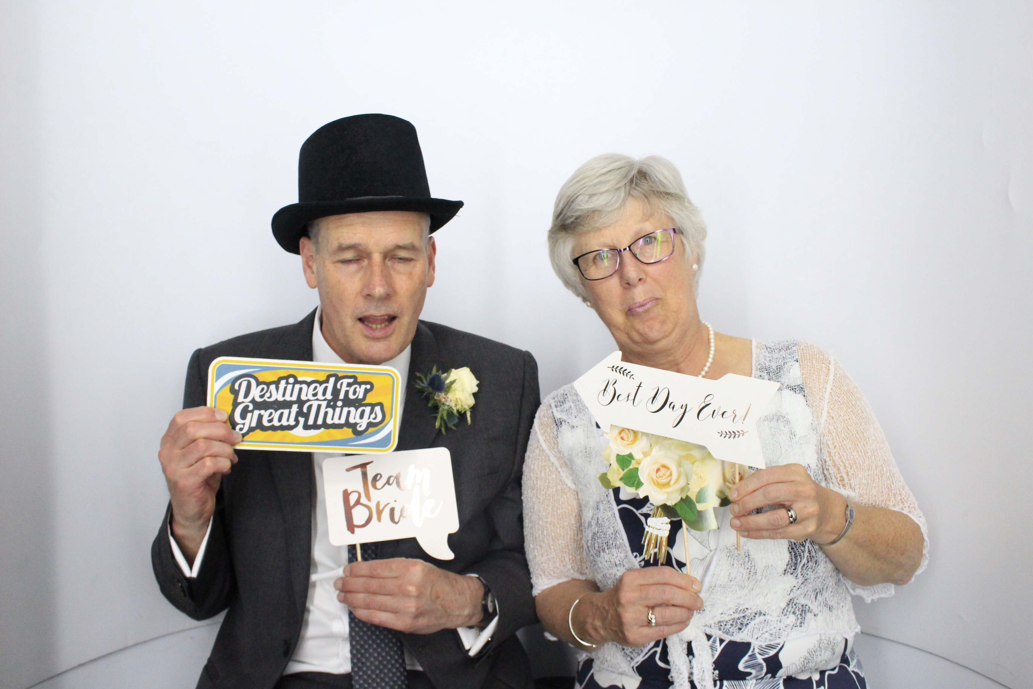 Andy and Emma's Wedding | View more photos from the event at gallery.myphotoboothexperience.co.uk/u/MyPhotoBoothExperienceLtd/Andy-and-Emmas-Wedding